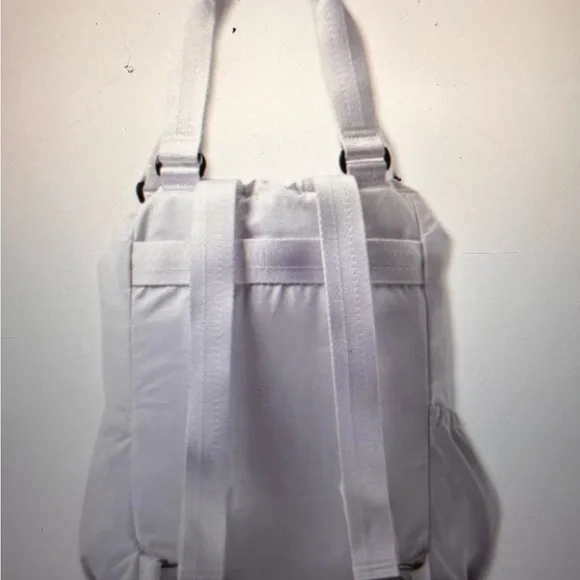 NWT Vuori V1 convertible, White Tote Bag - Picture 6 of 7